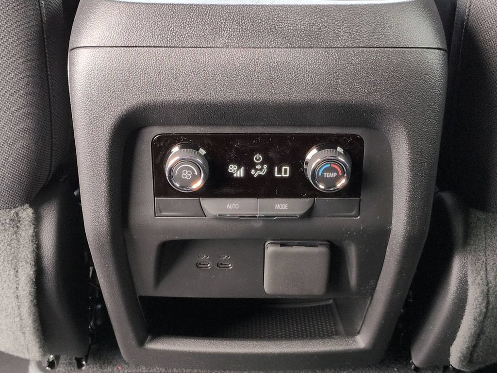 2026 Chevrolet Traverse LT - Photo 19
