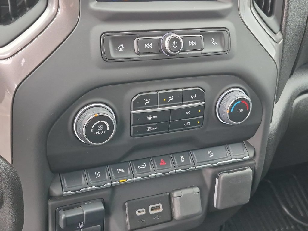 2025 Chevrolet Silverado 2500HD Custom - Photo 10