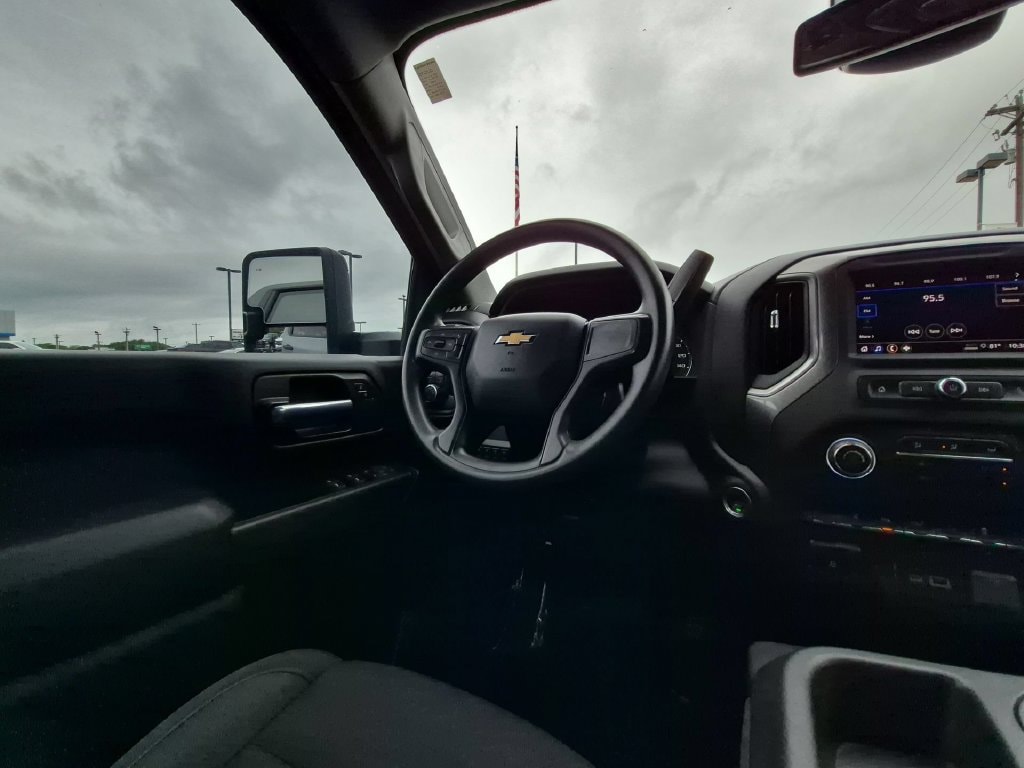 2025 Chevrolet Silverado 2500HD Custom - Photo 8