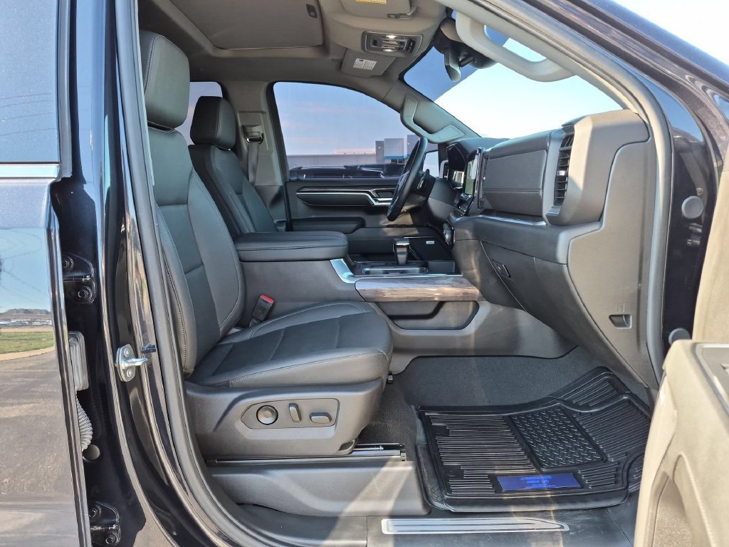 2024 Chevrolet Silverado 1500 LTZ - Photo 27