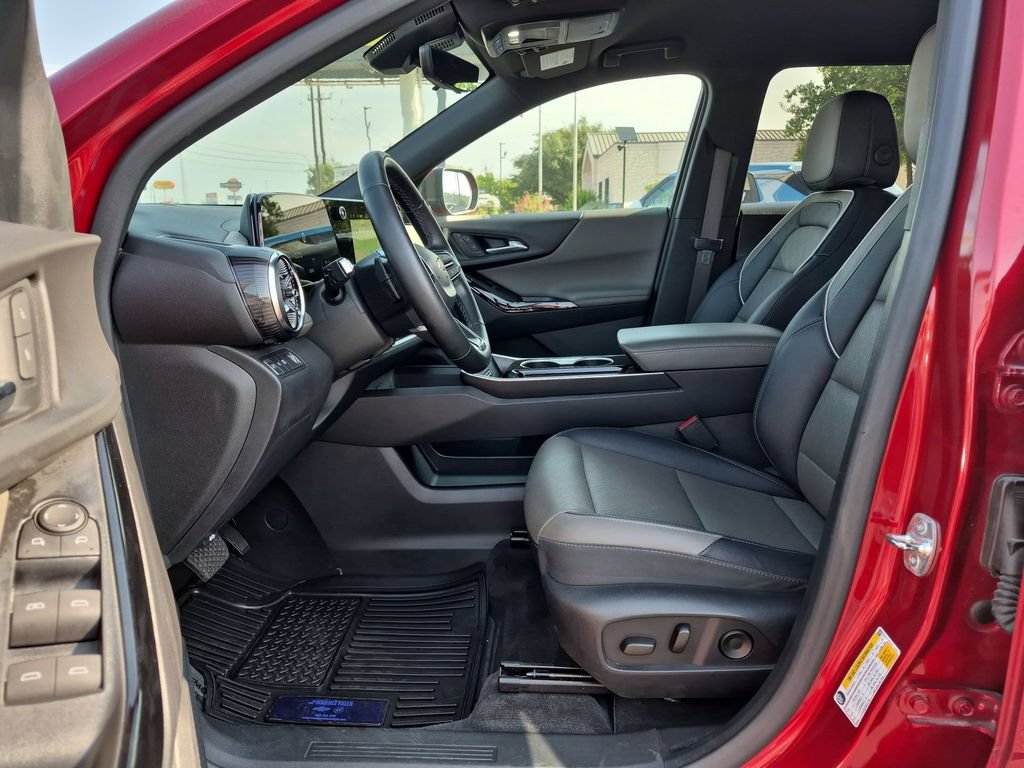 2025 Chevrolet Equinox LT - Photo 18