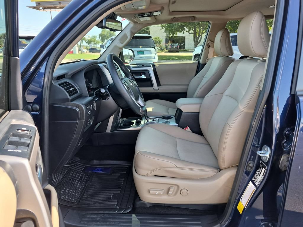 2023 Toyota 4Runner SR5 Premium - Photo 18