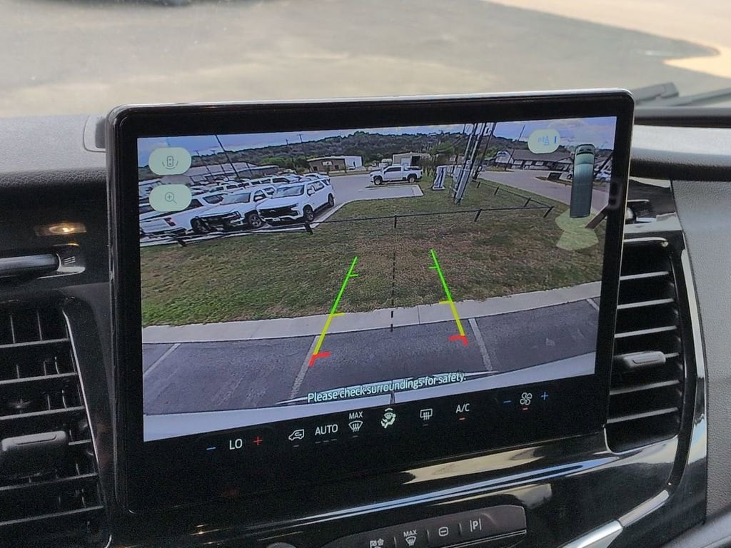 2024 Ford Transit Passenger Van XL - Photo 13
