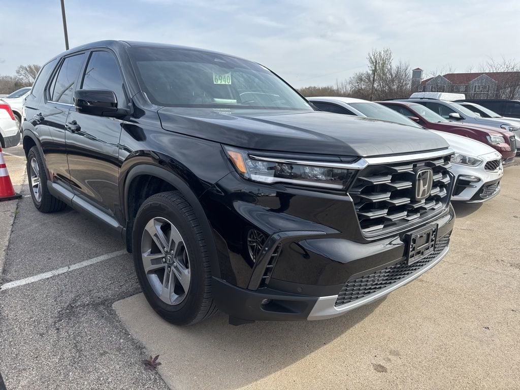 Used 2025 Honda Pilot EX-L SUV