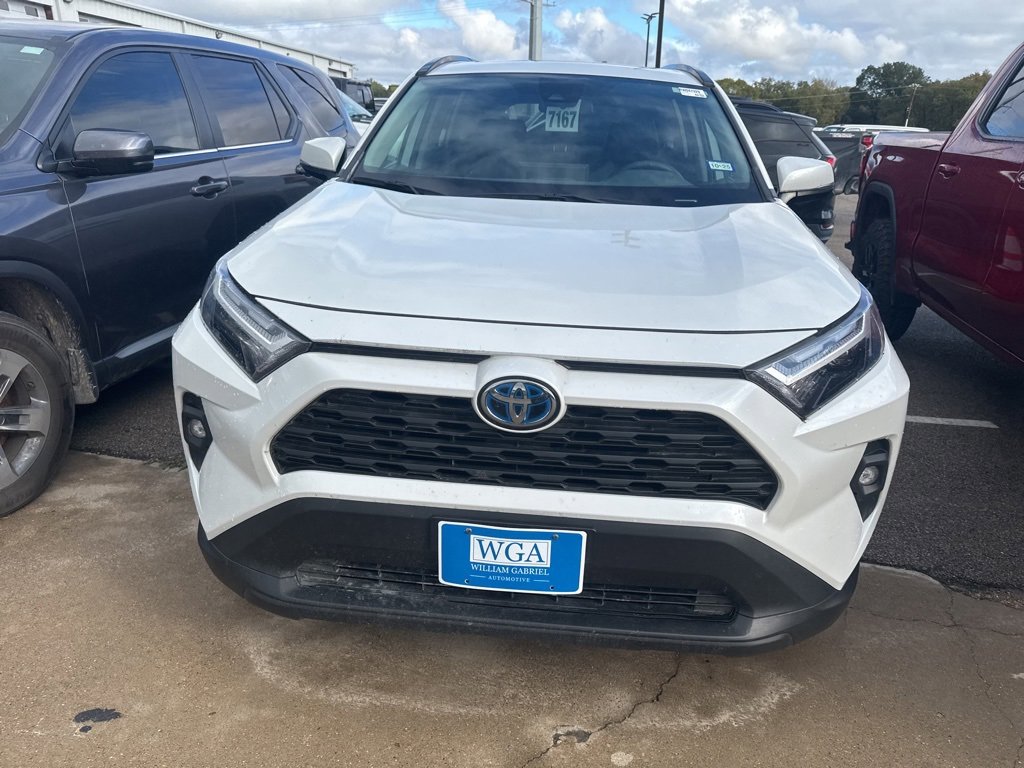 2024 Toyota RAV4 Hybrid XLE Premium photo 2