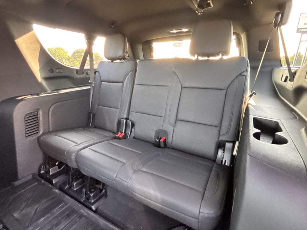 2026 Chevrolet Suburban LT - Photo 24