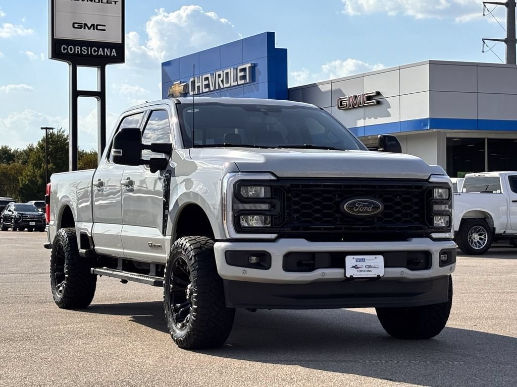 Used 2025 Ford F-250 Lariat Truck