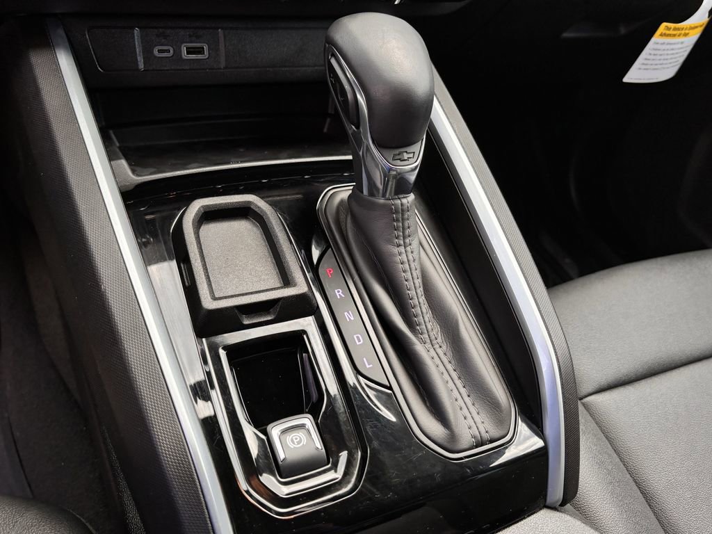 2026 Chevrolet Colorado LT - Photo 14