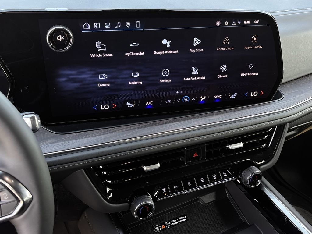 2026 Chevrolet Suburban LT - Photo 11