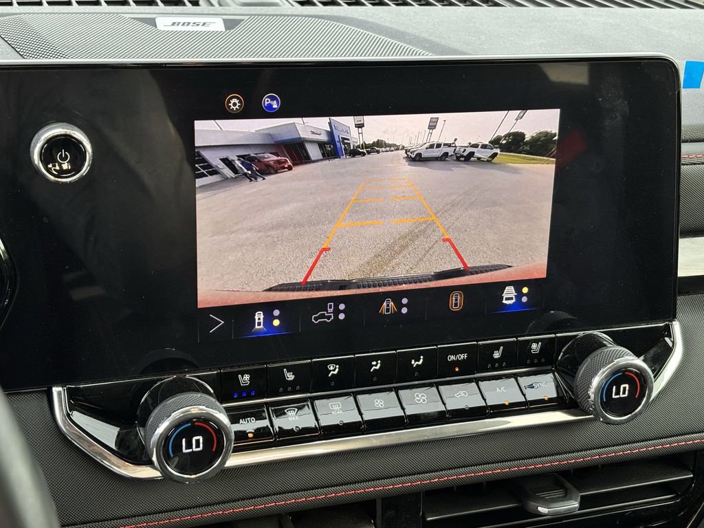 2025 Chevrolet Colorado Z71 - Photo 12