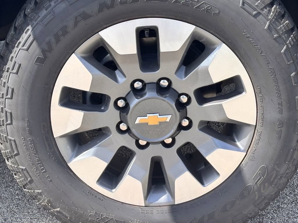 2026 Chevrolet Silverado 2500 HD Custom - Photo 3