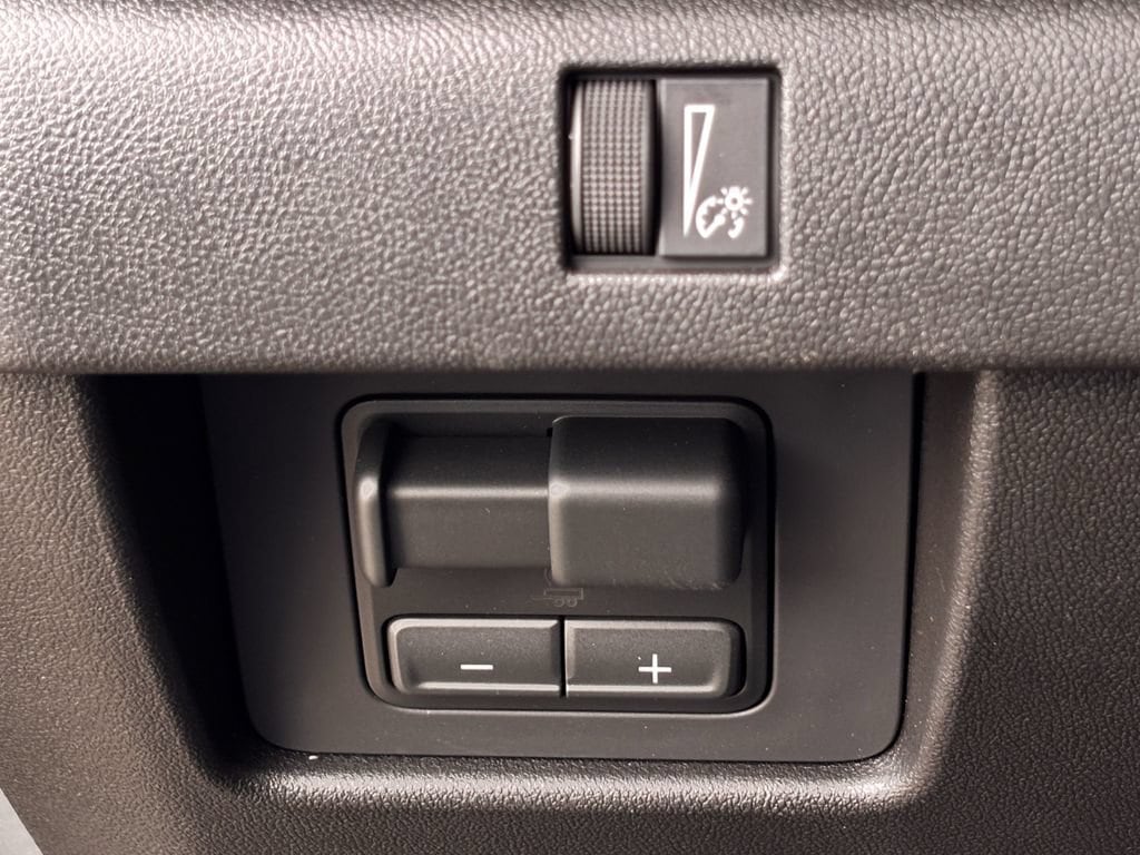 2026 Chevrolet Colorado ZR2 - Photo 16