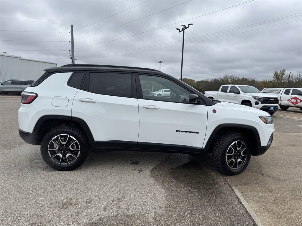Used 2025 Jeep Compass Trailhawk