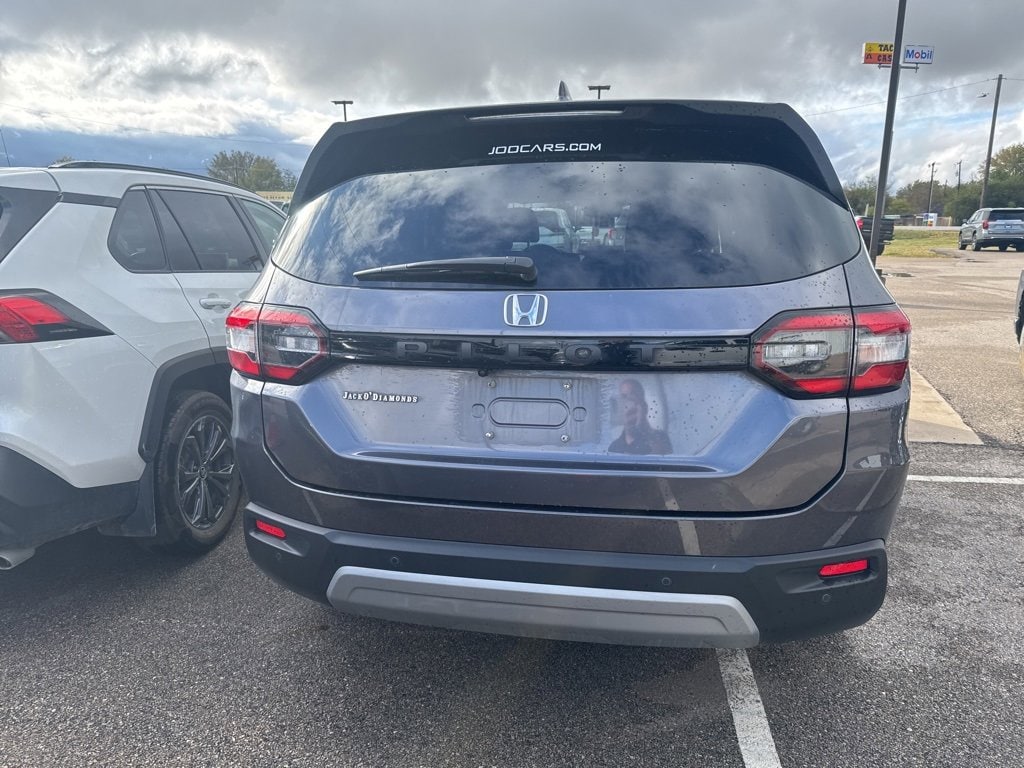 Used 2023 Honda Pilot EX-L 8 Passenger