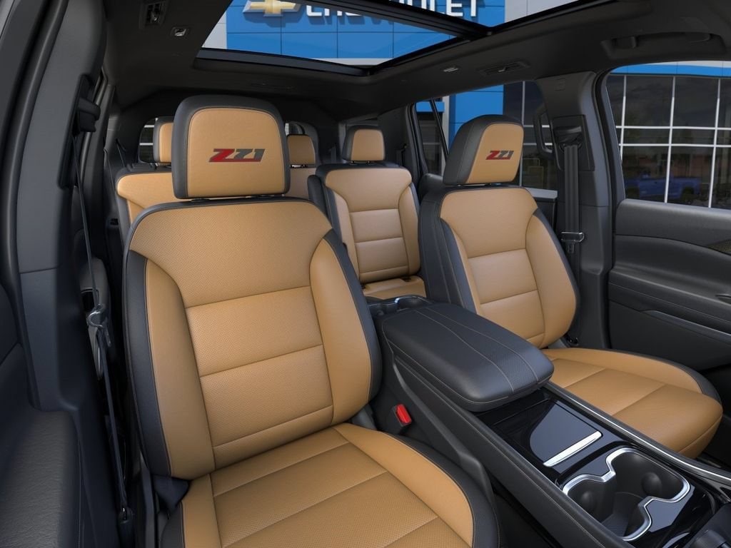 2027 Chevrolet Traverse Z71 - Photo 18