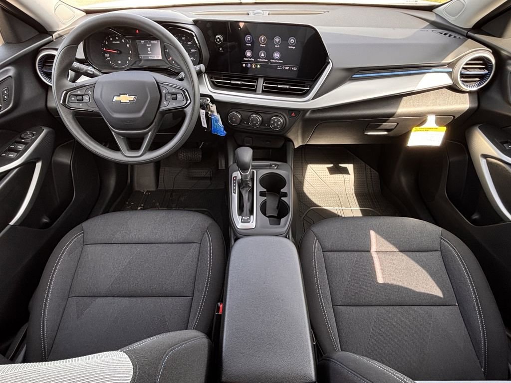 2026 Chevrolet Trax LS - Photo 7