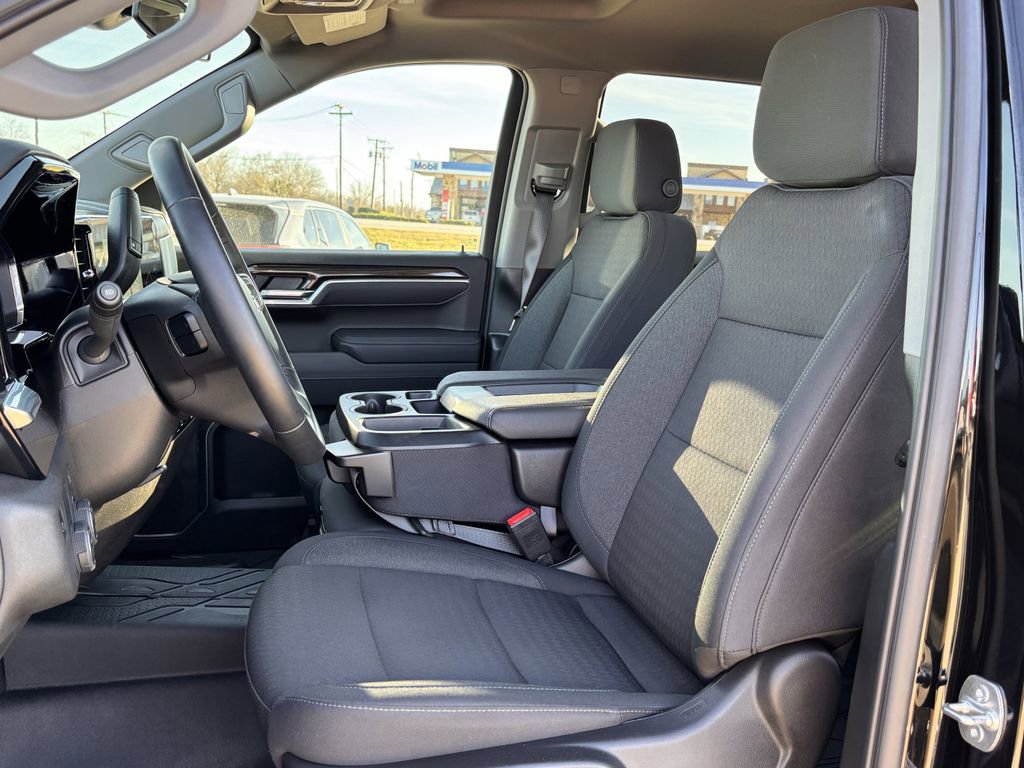 2025 Chevrolet Silverado 1500 LT - Photo 19