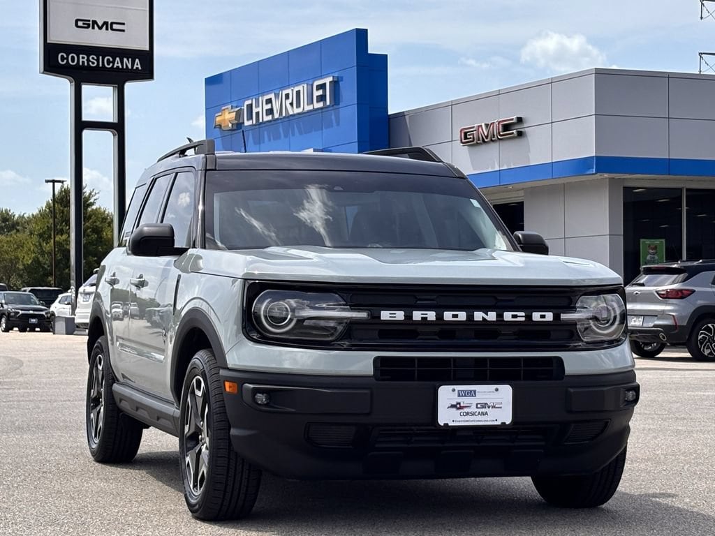 Used 2021 Ford Bronco Sport Outer Banks with VIN 3FMCR9C61MRA64301 for sale in Corsicana, TX