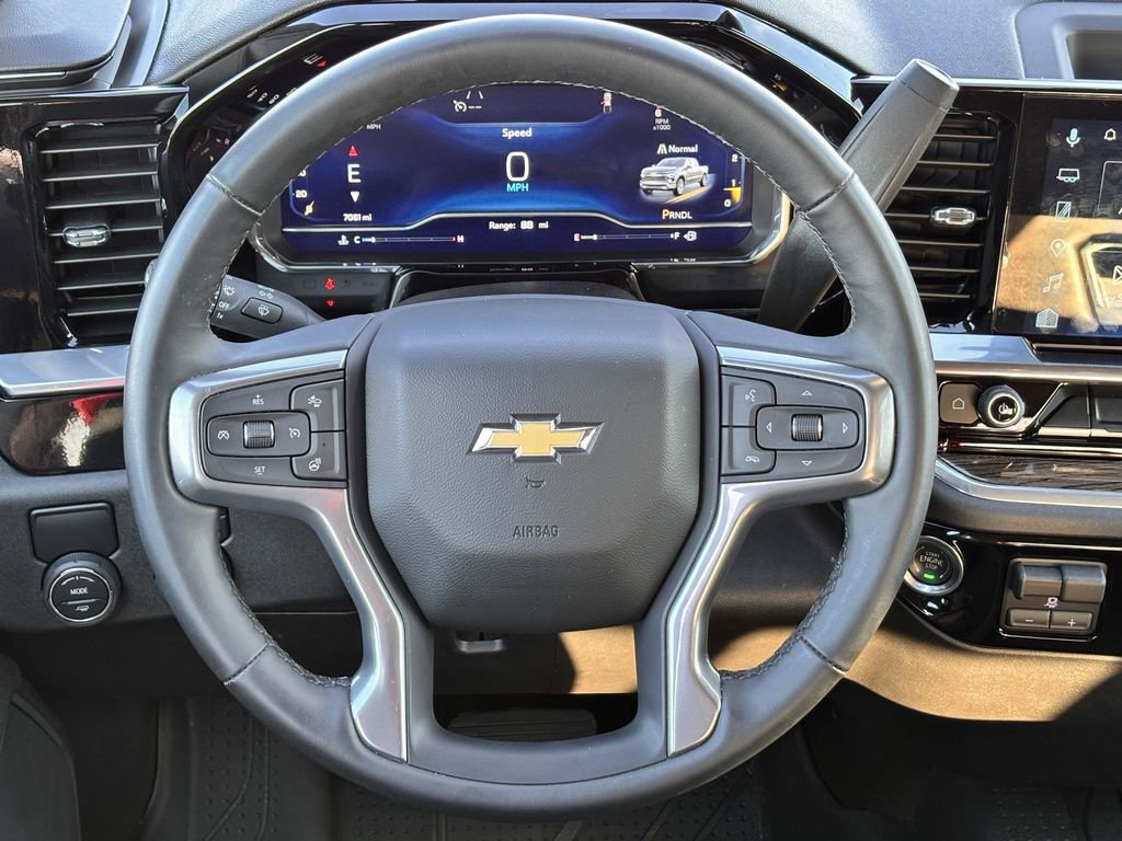 2025 Chevrolet Silverado 1500 LT - Photo 9