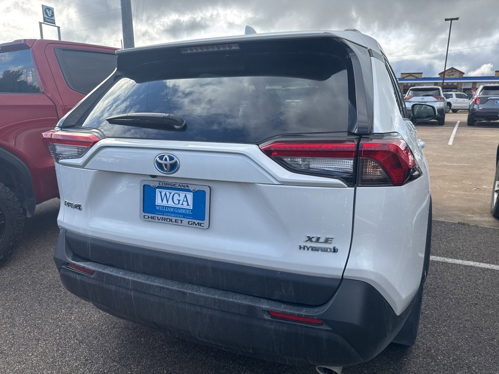 2024 Toyota RAV4 Hybrid XLE Premium photo 4
