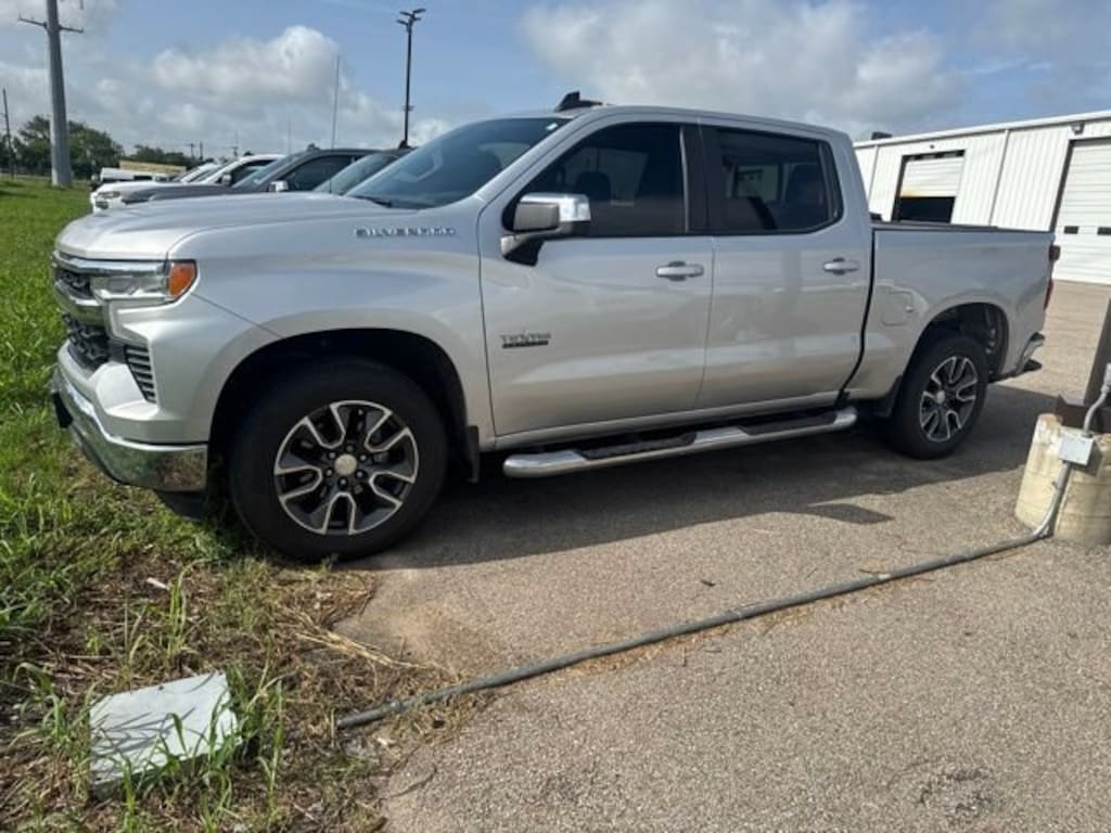 Used 2022 Chevrolet Silverado 1500 LT Truck