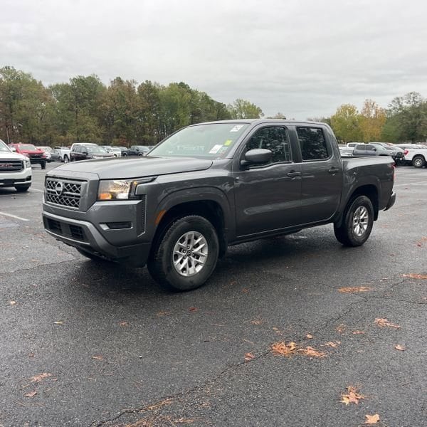 2024 Nissan Frontier SV's photo