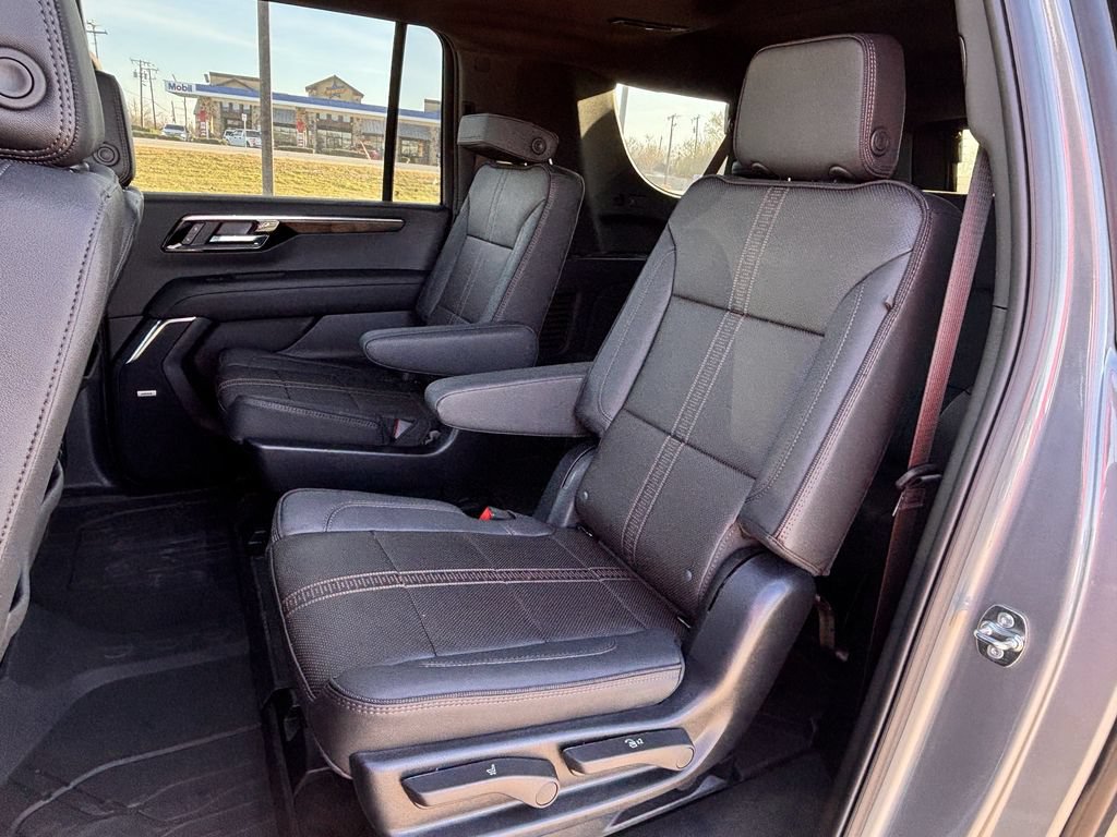 2026 Chevrolet Suburban High Country - Photo 23