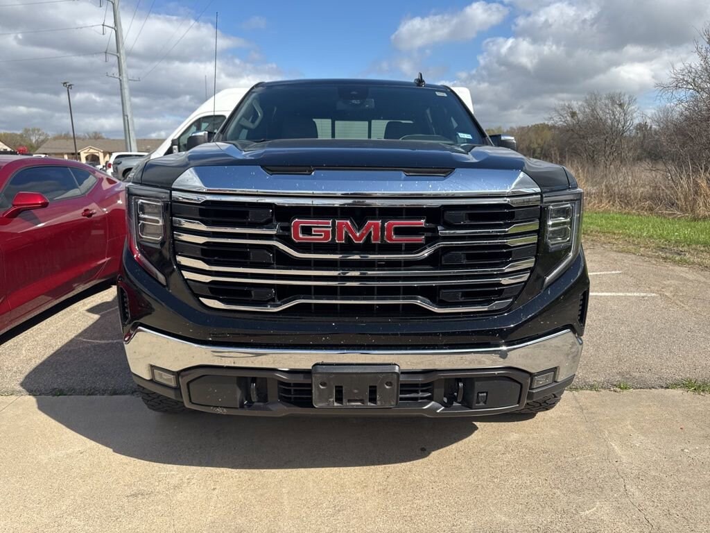 Used 2023 GMC Sierra 1500 SLT Truck
