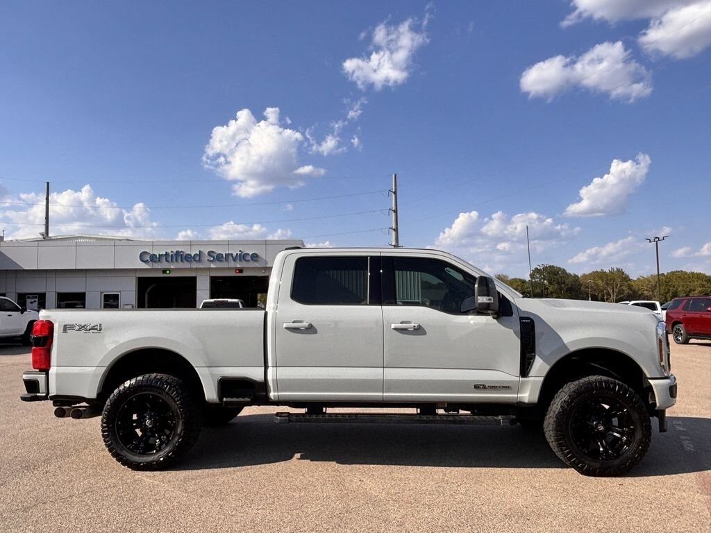 Used 2025 Ford F-250 Lariat Truck