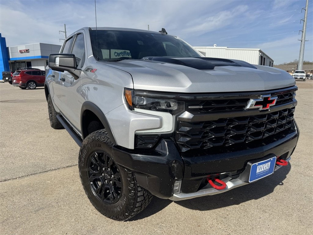 2022 Chevrolet Silverado 1500 ZR2's photo