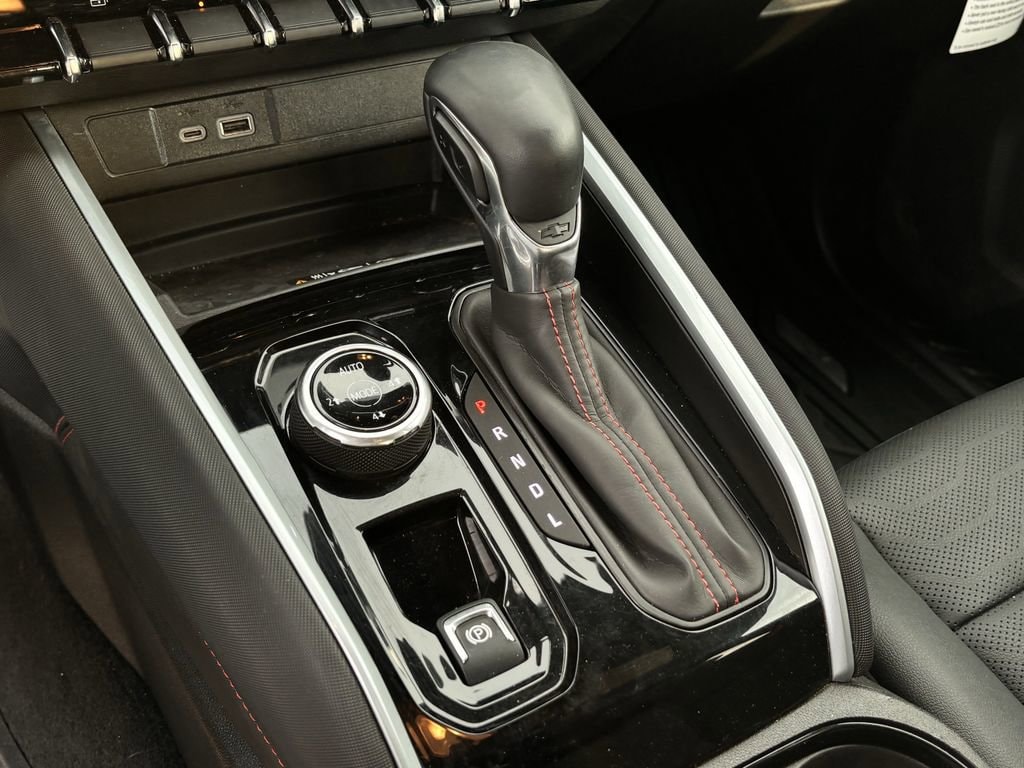 2025 Chevrolet Colorado Z71 - Photo 14