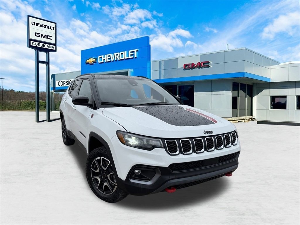 Used 2025 Jeep Compass Trailhawk