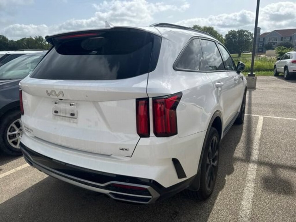 Used 2023 Kia Sorento SX SUV