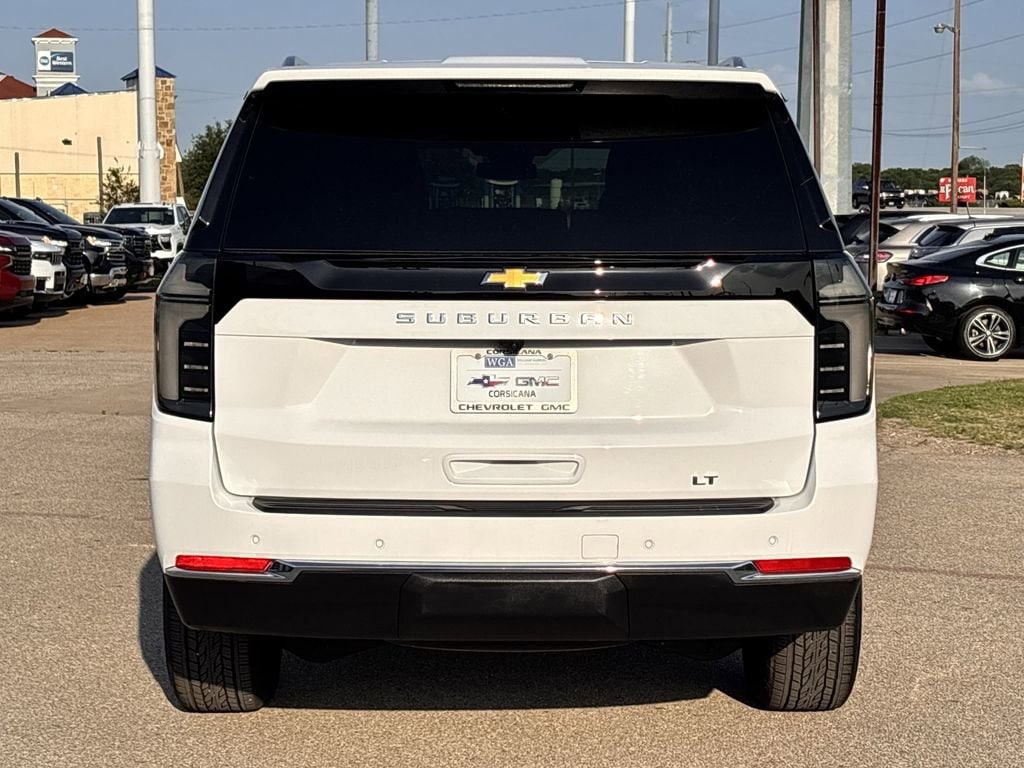 2026 Chevrolet Suburban LT - Photo 6