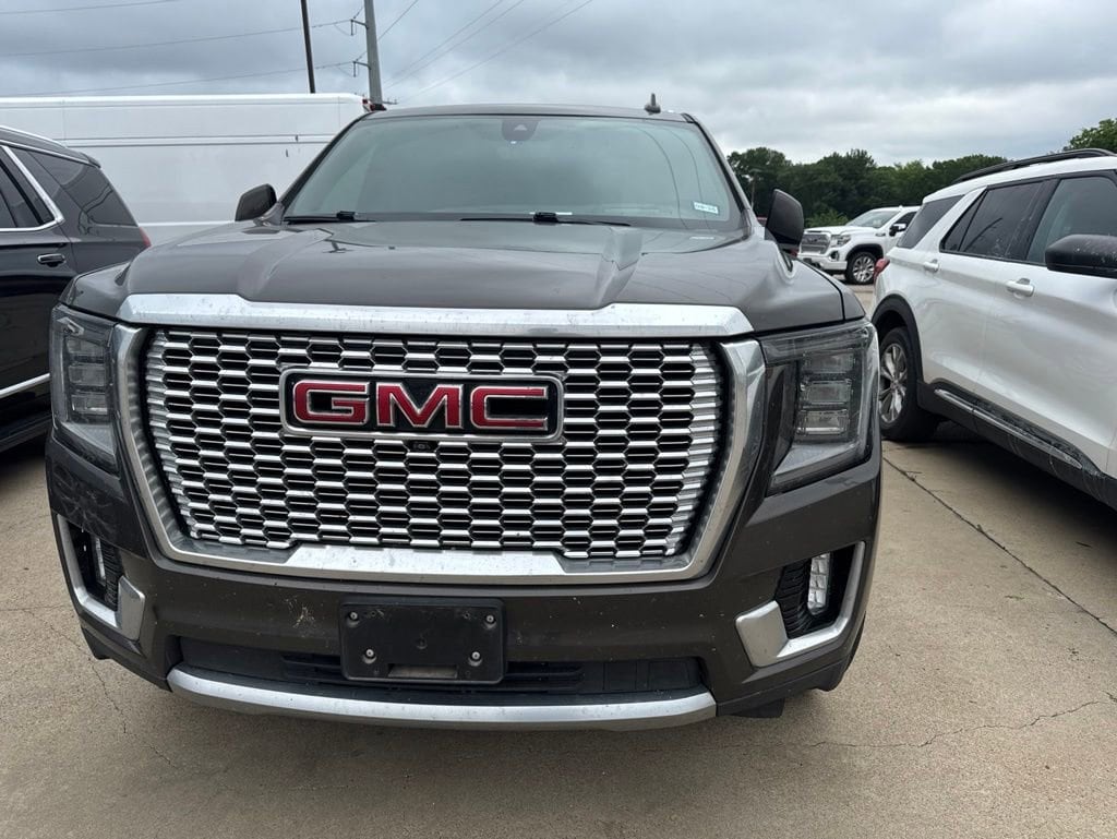 2021 GMC Yukon 4WD Denali's photo