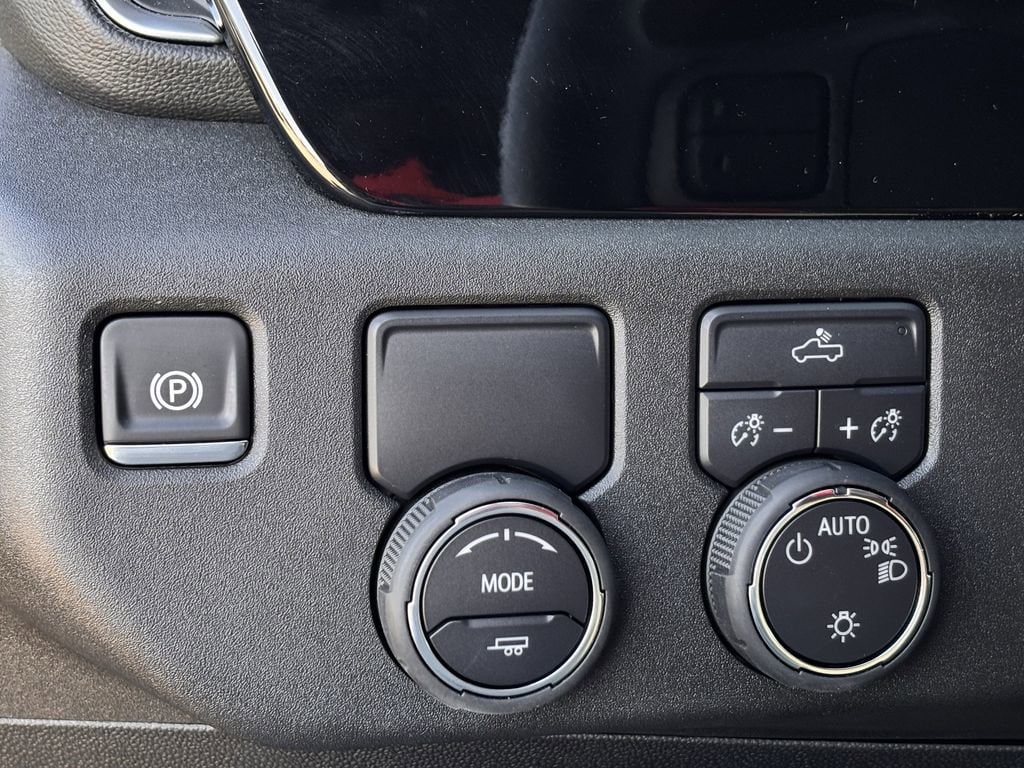 2025 Chevrolet Silverado 1500 LT - Photo 17