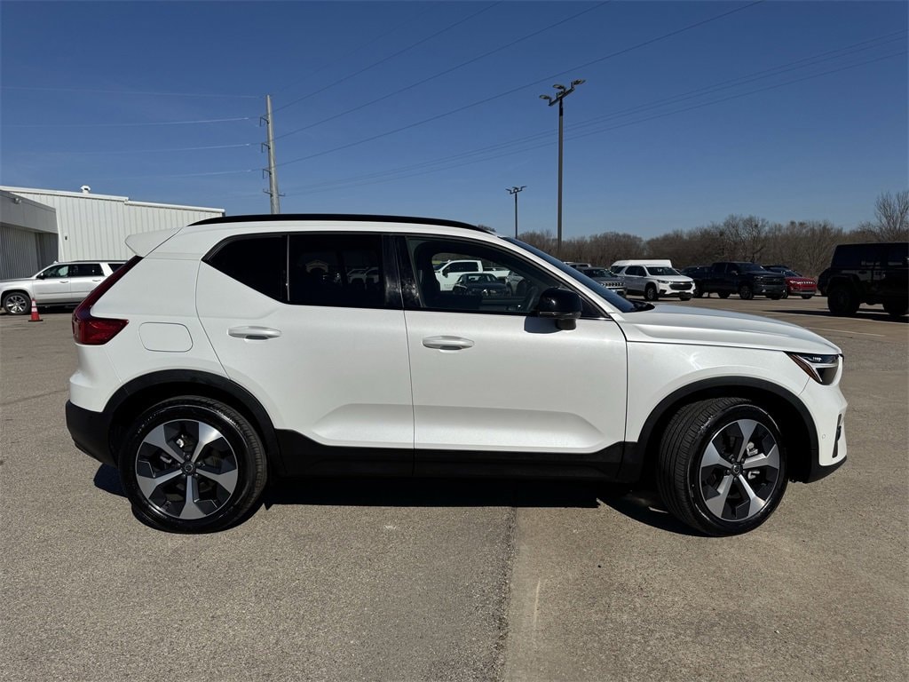 Used 2025 Volvo XC40 Plus Dark Theme
