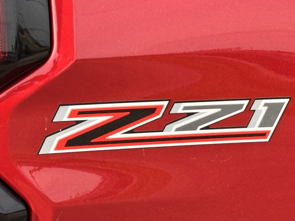 2025 Chevrolet Colorado Z71 - Photo 5