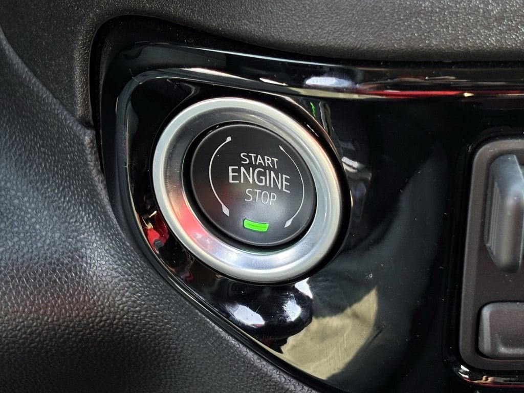 2025 Chevrolet Silverado 1500 LT - Photo 15