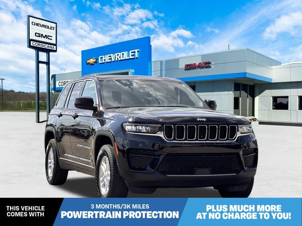 Used 2025 Jeep Grand Cherokee Laredo 4x4