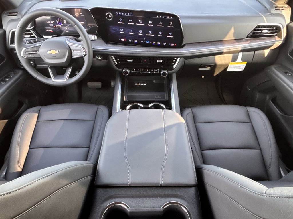 2026 Chevrolet Suburban LT - Photo 8