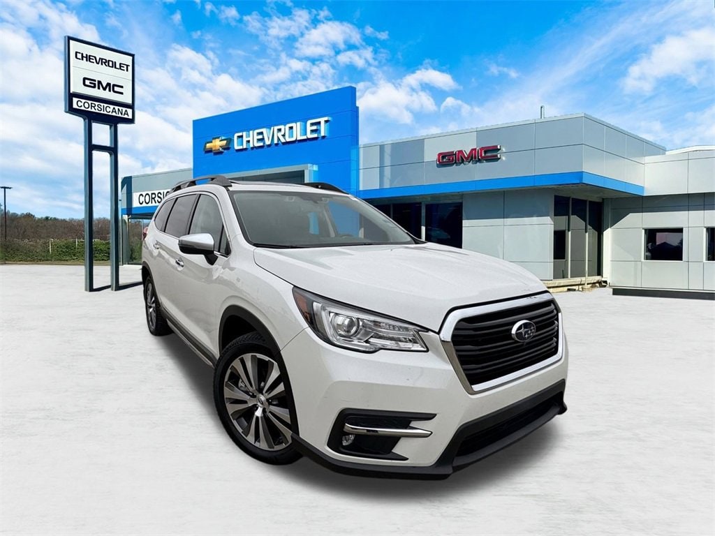 2021 Subaru Ascent Touring's photo