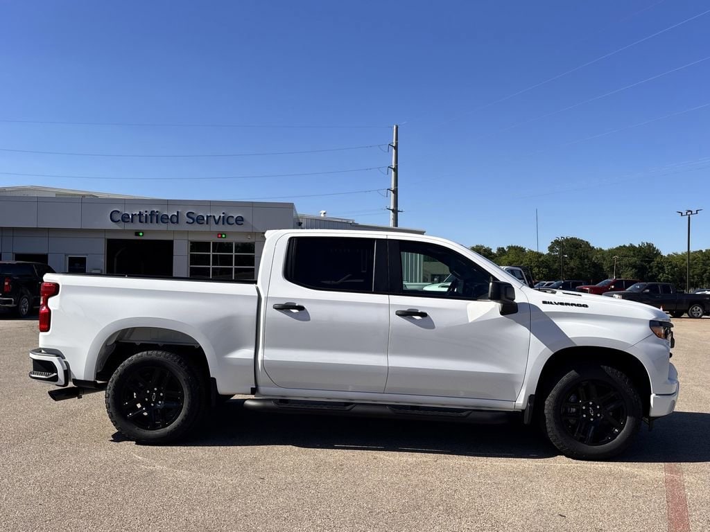 New 2026 Chevrolet Silverado 1500 Custom Truck
