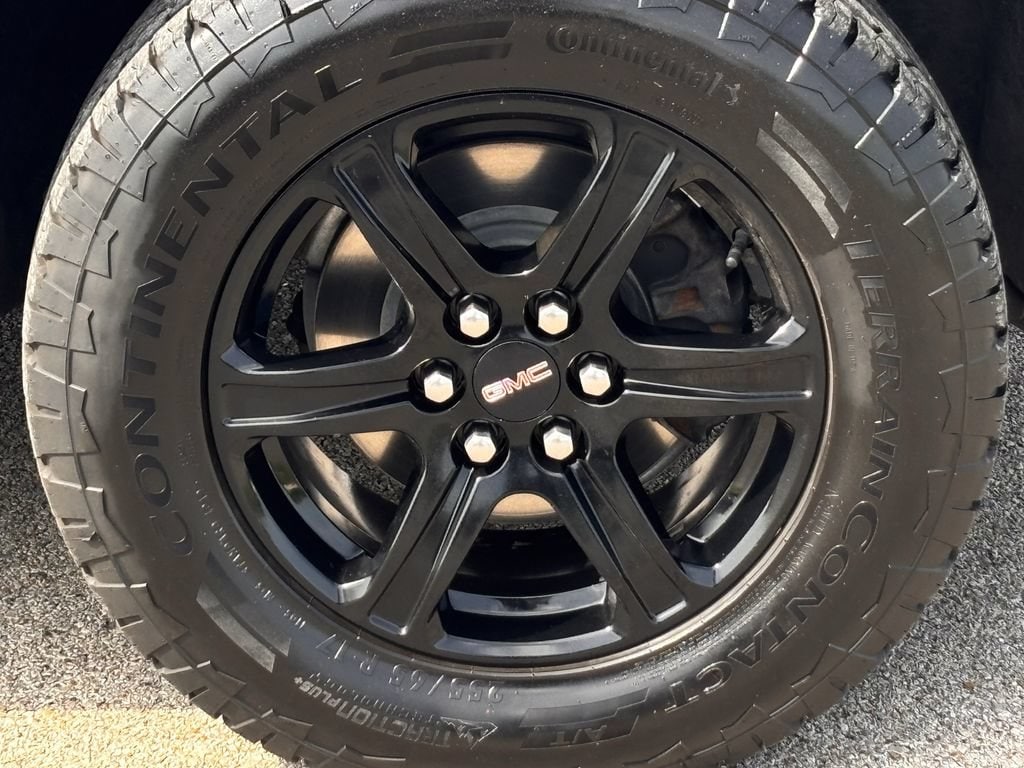 Used 2022 GMC Acadia AT4 SUV