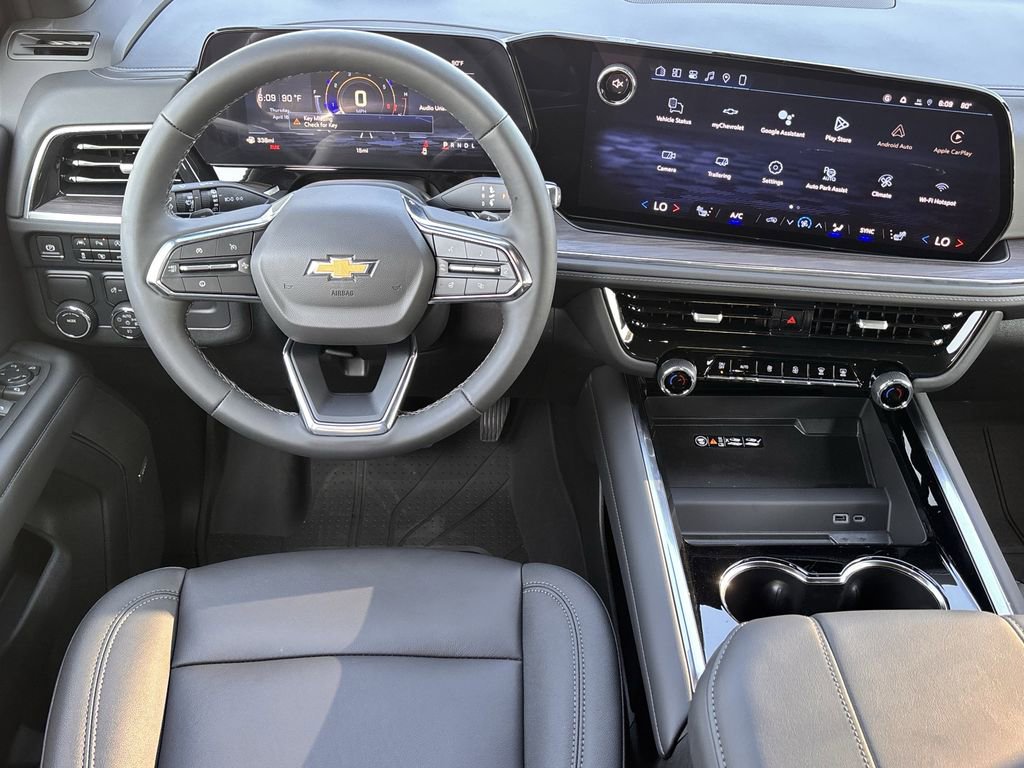 2026 Chevrolet Suburban LT - Photo 9