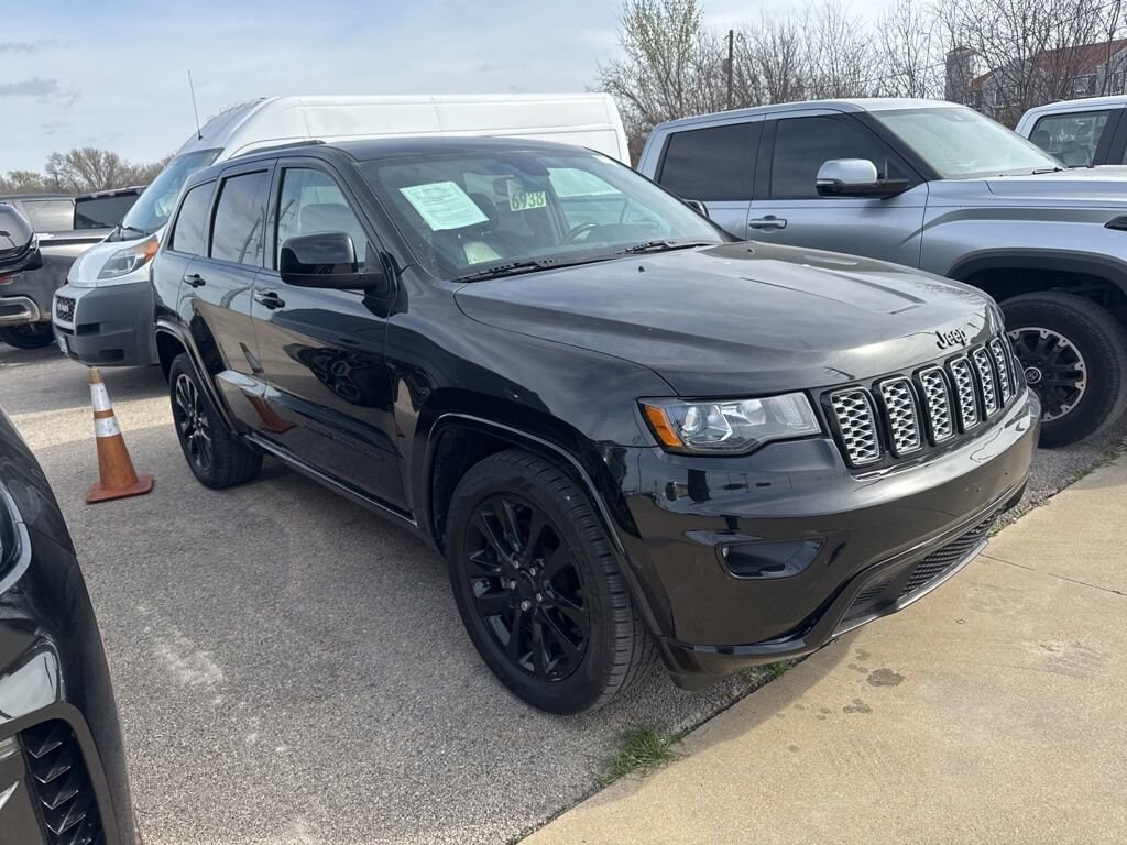 Used 2019 Jeep Grand Cherokee Altitude 4x2 SUV
