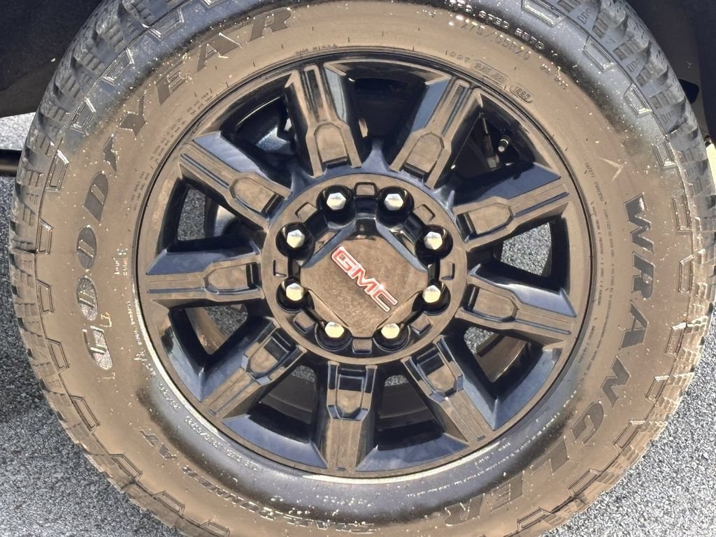 Used 2025 GMC Sierra 2500 HD AT4 Truck