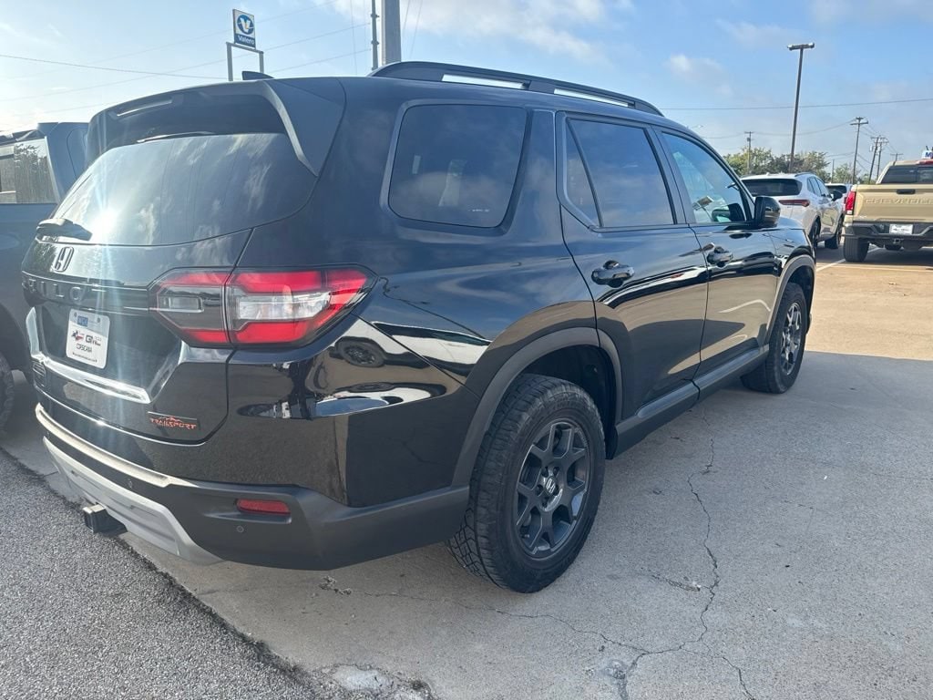 Used 2025 Honda Pilot TrailSport SUV