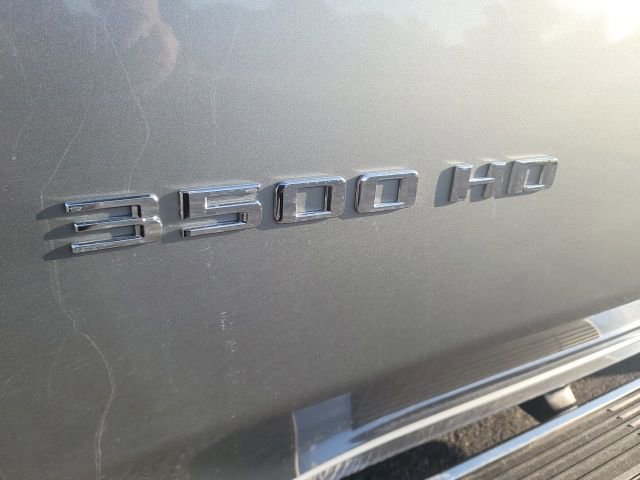2025 Chevrolet Silverado 3500HD LT photo 2