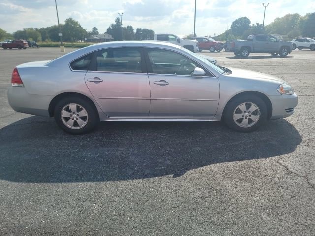 2011 Chevrolet Impala LS photo 4
